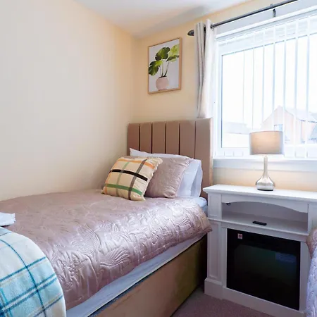 Lovely & Bright 2 Bed Apartment Inverness Exterior photo